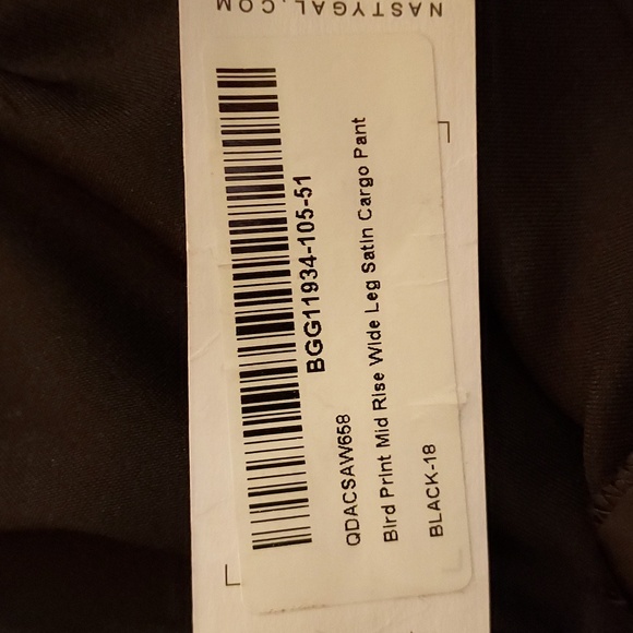 Nasty Gal NWT Black Satin Bird Embellished Wide Leg Cargo Pants Size 14 - Picture 7 of 9